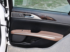2014款 2.0T 自动 尊耀版