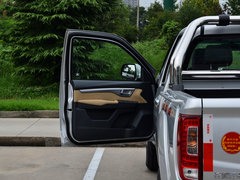 2014款 2.0T 手动 两驱精英型4D20B