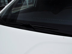 2014款 2.0L 汽油两驱自动典藏版 5座