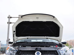 2014款 2.0L 汽油两驱自动典藏版 5座