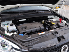 2014款 2.0L 汽油两驱自动典藏版 5座