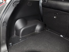 2014款 2.0L 汽油两驱自动典藏版 5座