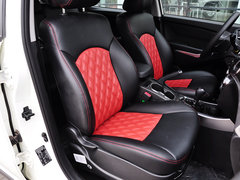 2014款 2.0L 汽油两驱自动典藏版 5座