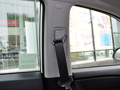2014款 2.0L 汽油两驱自动典藏版 5座