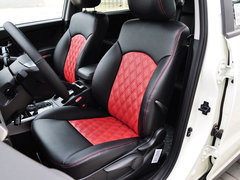 2014款 2.0L 汽油两驱自动典藏版 5座