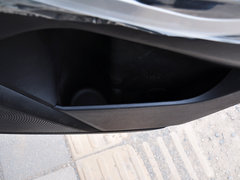 2014款 2.0L 汽油两驱自动典藏版 5座