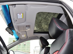 2014款 2.0L 汽油两驱自动典藏版 5座
