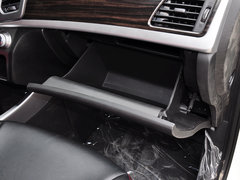 2014款 2.0L 汽油两驱自动典藏版 5座