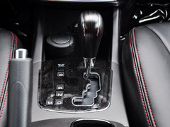 2014款 2.0L 汽油两驱自动典藏版 5座