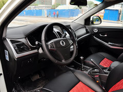 2014款 2.0L 汽油两驱自动典藏版 5座