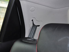 2014款 2.0L 汽油两驱自动典藏版 5座