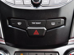 2014款 2.0L 汽油两驱自动典藏版 5座