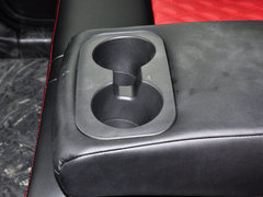 2014款 2.0L 汽油两驱自动典藏版 5座