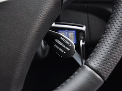 2014款 2.0L 汽油两驱自动典藏版 5座