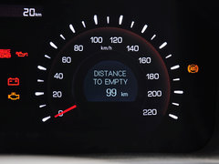 2014款 2.0L 汽油两驱自动典藏版 5座