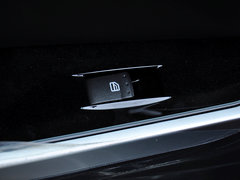2014款 2.0L 汽油两驱自动典藏版 5座