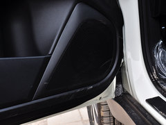2014款 2.0L 汽油两驱自动典藏版 5座