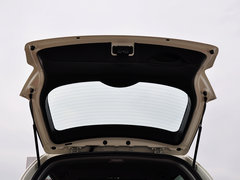 2014款 2.0L 汽油两驱自动典藏版 5座
