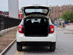 2014款 2.0L 汽油两驱自动典藏版 5座