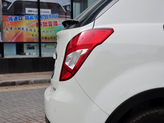2014款 2.0L 汽油两驱自动典藏版 5座