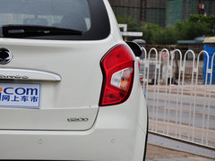 2014款 2.0L 汽油两驱自动典藏版 5座