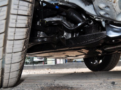 2014款 2.0L 汽油两驱自动典藏版 5座