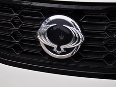 2014款 2.0L 汽油两驱自动典藏版 5座