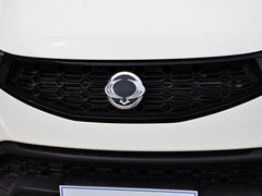 2014款 2.0L 汽油两驱自动典藏版 5座