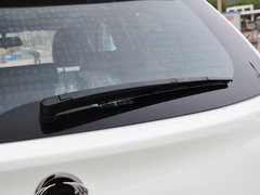 2014款 2.0L 汽油两驱自动典藏版 5座