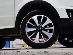 2014款 2.0L 汽油两驱自动典藏版 5座