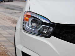 2014款 2.0L 汽油两驱自动典藏版 5座