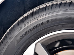 2015款 1.8L 自动 尊贵型 5座
