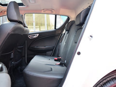 2015款 1.8L 自动 尊贵型 5座