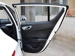 2015款 1.8L 自动 尊贵型 5座