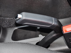 2015款 1.8L 自动 尊贵型 5座
