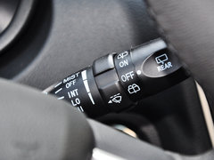2015款 1.8L 自动 尊贵型 5座