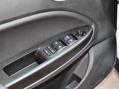 2015款 1.8L 自动 尊贵型 5座