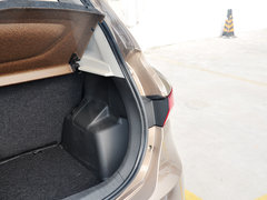 2015款 1.8L 自动 尊贵型 5座