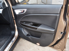 2015款 1.8L 自动 尊贵型 5座