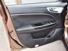 2015款 1.8L 自动 尊贵型 5座