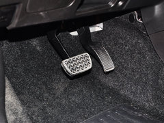 2015款 1.8L 自动 尊贵型 5座