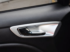 2015款 1.8L 自动 尊贵型 5座