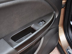 2015款 1.8L 自动 尊贵型 5座