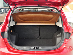 2015款 1.8L 自动 尊贵型 5座