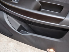2015款 1.8L 自动 尊贵型 5座