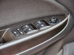 2015款 1.8L 自动 尊贵型 5座