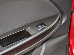 2015款 1.8L 自动 尊贵型 5座