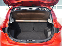 2015款 1.8L 自动 尊贵型 5座