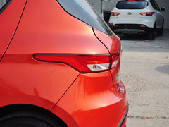 2015款 1.8L 自动 尊贵型 5座