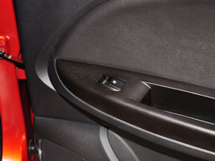 2015款 1.8L 自动 尊贵型 5座